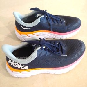 Hoka Women's Clifton 7